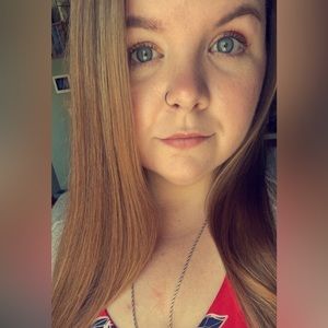 Meet your Posher, Michaela